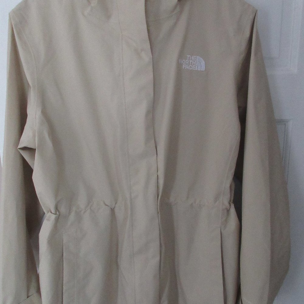 North Face Mid Length City Beeze Rain Jacket Beige size XL NWT